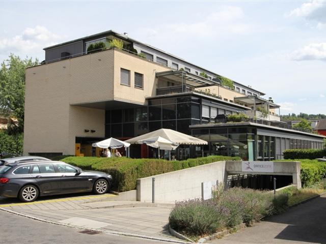 zentral grosszügig hell