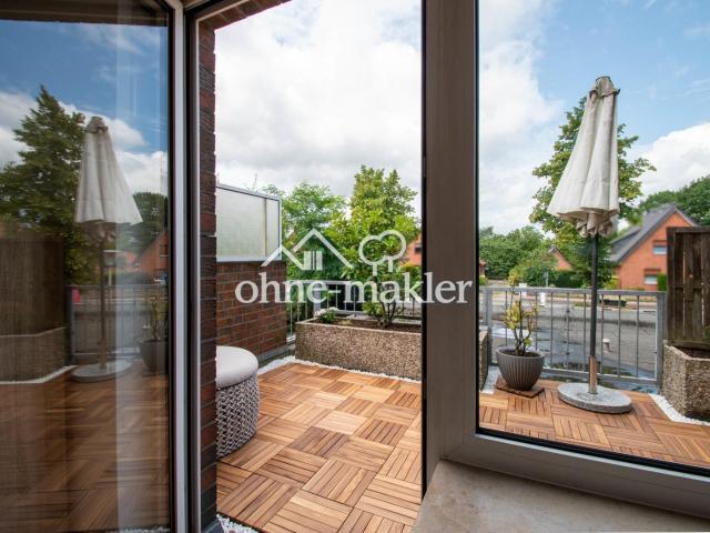 zentral in Adendorf, renoviert, 2 Zimmer Wohnung mit Dachterrasse