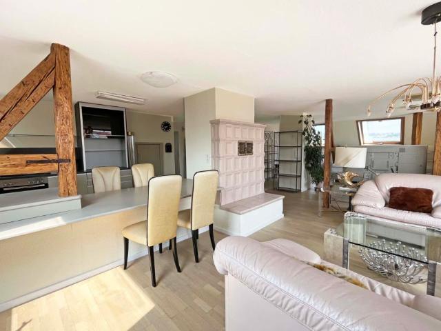 Zentral in Stgt West: DG Maisonette mit großer Dachterrasse