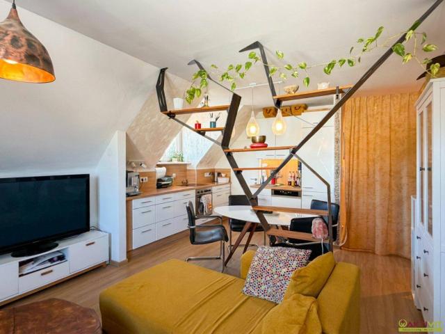 Zentral in Weiz: Gepflegte 4 Zimmer Wohnung mit Gemeinschaftsgarten & Tiefgaragenoption