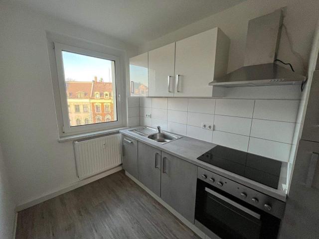 Zentral, lebendig. Marierthal.. helle, moderne 3 Zimmer Wohnung mit EinbaukÃ¼che. sofort einzugsfertig