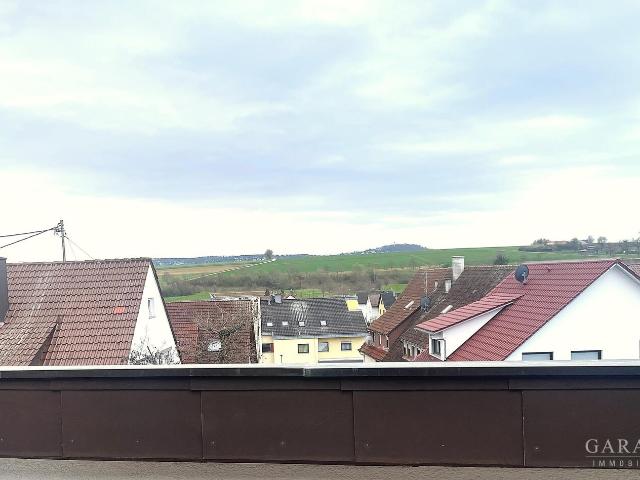 Zentral & Ruhig * Sehr gemütliche 2 Zimmer Wohnung mit Dachterrasse & herrlichen Ausblick