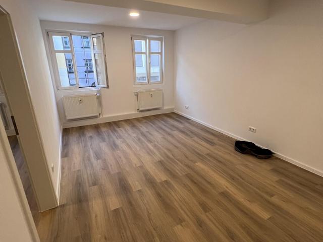Zentral & saniert: 2 Zimmer Apartment direkt am Flair Fürth