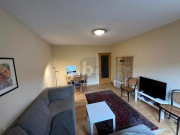 Innsbruck, Tirol - Balkon, Parkplatz