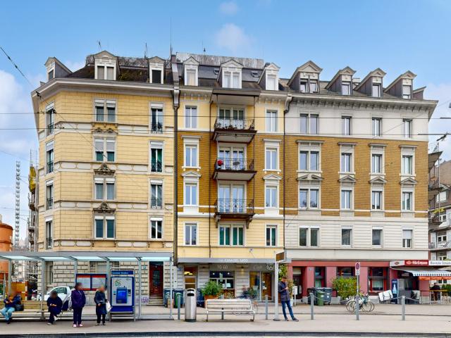 Zentral und komfortabel – 4.5 Zimmer Wohnung nahe Bahnhof Wiedikon