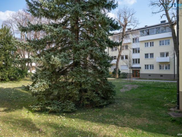 Toplage trifft Wohnkomfort – Gepflegte 3 Zimmer Wohnung mit Loggia & Stellplatz