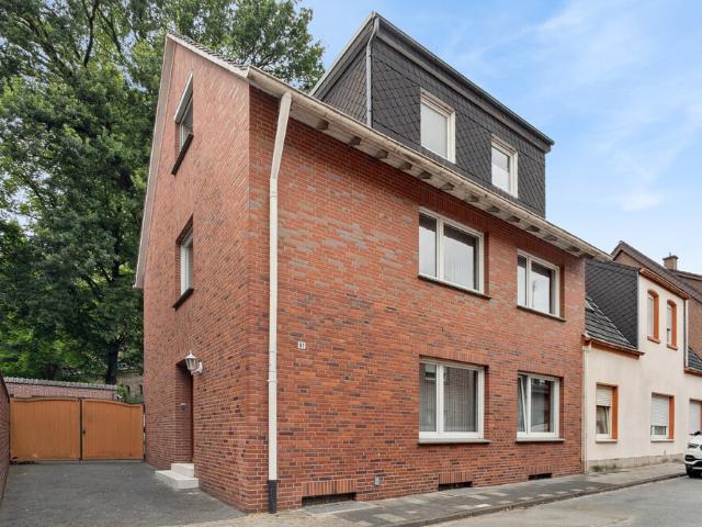 Zentral und ruhig gelegenes Einfamilienhaus