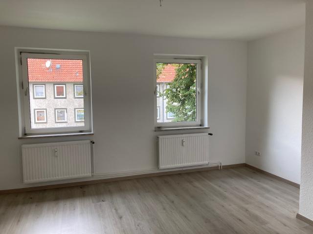 Zentral, urban, gut angebunden – moderne 3 Zimmerwohnung im Stadtkern Musterbilder