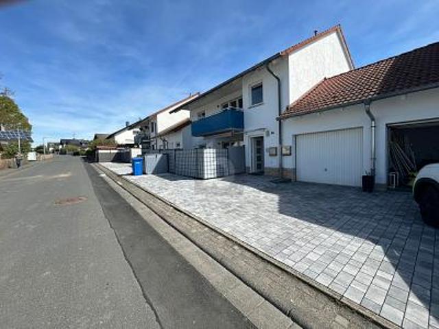 ZENTRAL WOHNEN, ENTSPANNT LEBEN MIT AUSSICHT