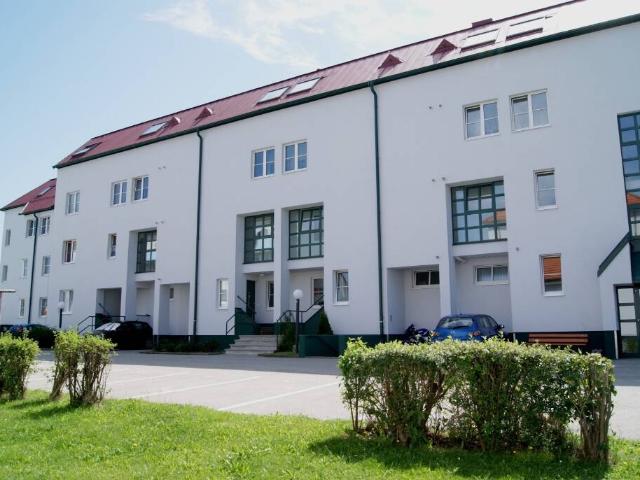 Zentral wohnen in Gmünd – 2 Zimmer & Parkplatz