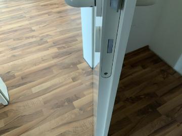 Zentral Wohnen in Krefeld schöne Dachgeschosswohnung mit Laminatboden