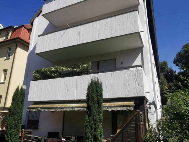 Zentral wohnen mit Südwestbalkon, Tiefgarage und Blick ins Grüne