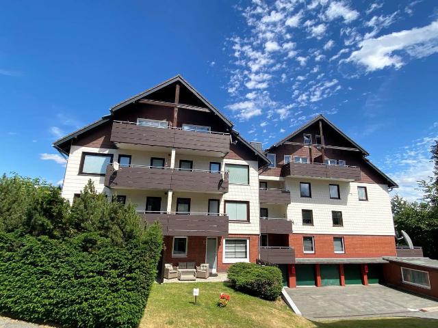 Zentral wohnen, ruhig entspannen: 2 Zimmer Fewo mit sonnigem Balkon und saniertem Badezimmer