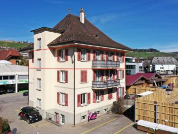 Zentral 5 Zimmerwohnung im 2.OG