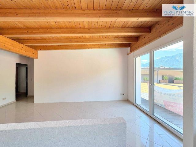 Zentrale 4 Zimmer Wohnung im Dachgeschoß