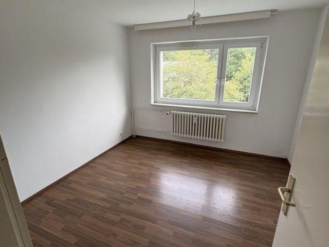 Zentrale 4 Zimmer Wohnung in Elmshorn – freundlich & lichtdurchflutet