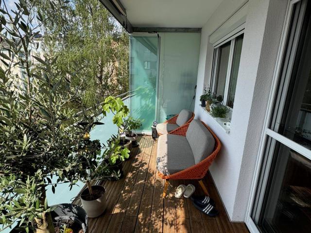 Zentrale 4 Zimmer Wohnung, Südloggia, TG Platz mit Wallbox Provisionsfrei!