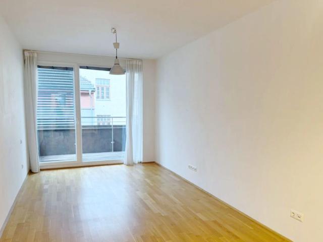 Zentrale 1 Zimmer Wohnung mit Balkon