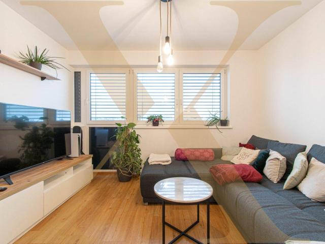 Zentrale 2 Zimmer Wohnung mit vollausgestatteter Einbauküche und Balkon in Linz zu vermieten!