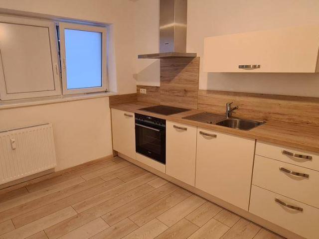 Zentrale 2 Zimmer Wohnung mit Balkon und Einbauküche in Reutte