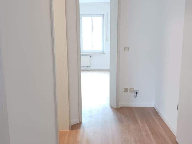 Zentrale 2 Zimmer Wohnung mit EinbaukÃ¼che und TG Stellplatz