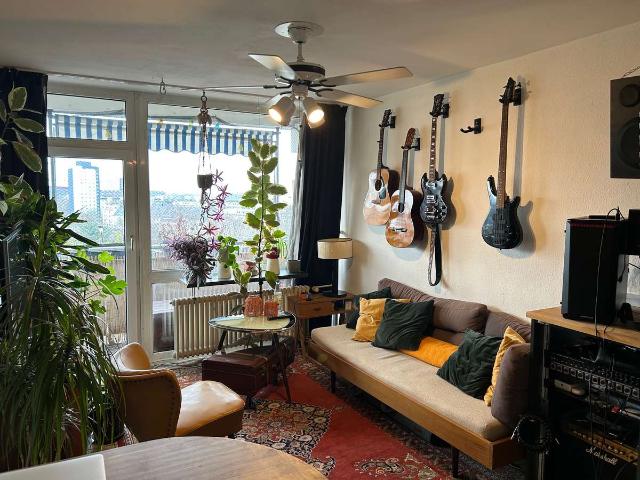 Zentrale 2 Zimmer Wohnung mit sonnigem Balkon und Weitblick