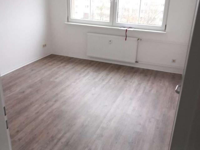 zentrale 2 Zimmer Wohnung im IV. OG ohne Balkon
