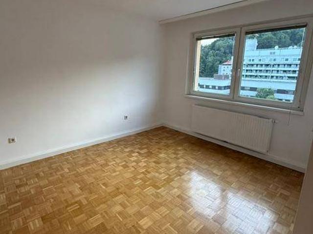 ZENTRALE 2 ZIMMER WOHNUNG IN LEOBEN IDEAL FÜR STUDENTEN & 2ER WG