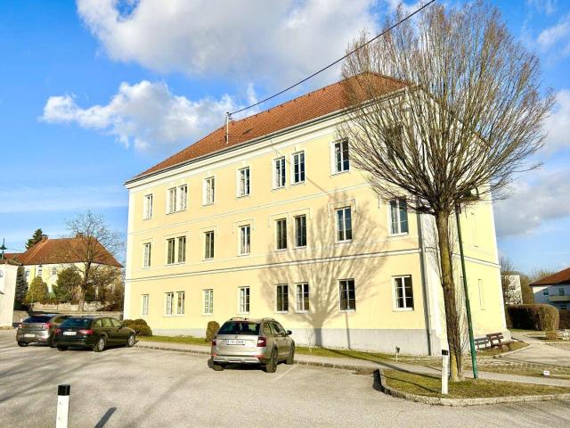 ZENTRALE 2 ZIMMER WOHNUNG IN RIED IN DER RIEDMARK