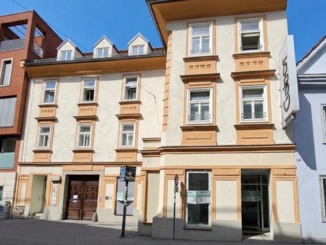 Zentrale 2 Zimmer Altbau Wohnung WG geeignet nahe dem Kunsthaus | Feuerbachgasse 6, Top 2