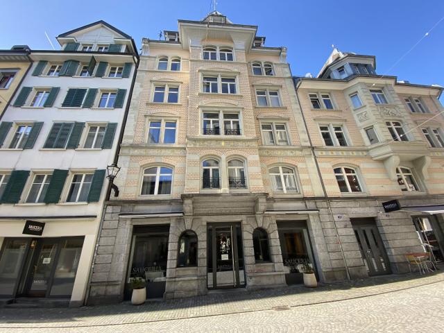 Zentrale 2.5 Zimmer Wohnung