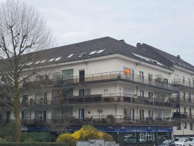 Zentrale 3 Zimmer Wohnung mit großer Terrasse