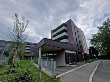 Zentrale 3 Zimmerwohnung mit Balkon zum Wohlfühlen West Side Living Top 13
