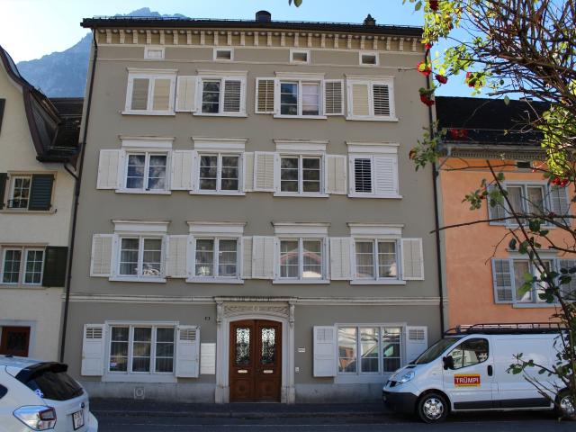 zentrale 3.5 Zimmerwohnung in Glarus