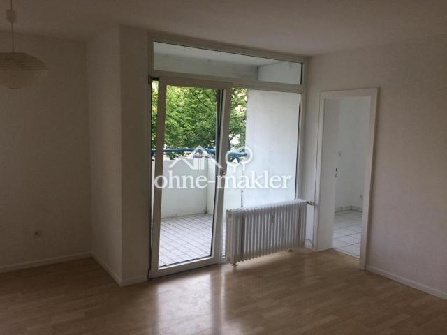 zentrale und verkehrsberuhigte Lage teilmöblierte Wohnung direkt am Wilhelmsplatz mit Aufzug
