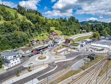 Zentrale Wohn und Gewerbeimmobilie
