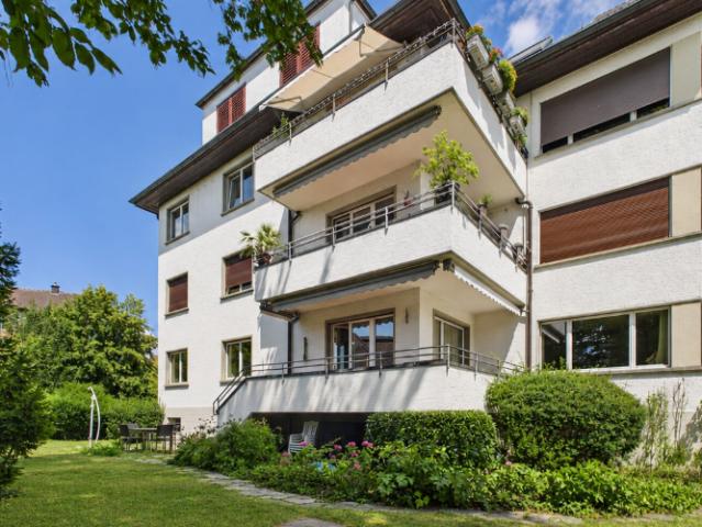 Zentrale Wohnlage, grosszügiger Balkon und beste Anbindung nahe Bahnhof