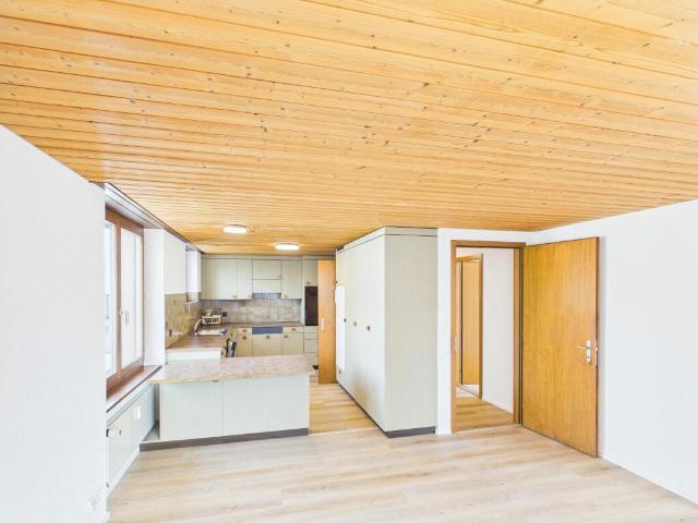 Zentrale Wohnung mit warmer Ausstattung in Sissach