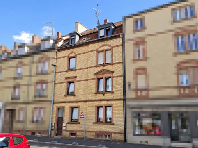 Zentrale Wohnung mit EBK