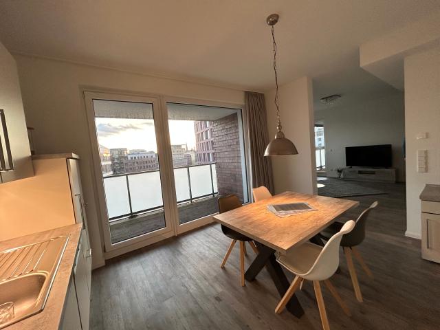 Zentrale Wohnung in End Etage mit TG Platz und Aufzug