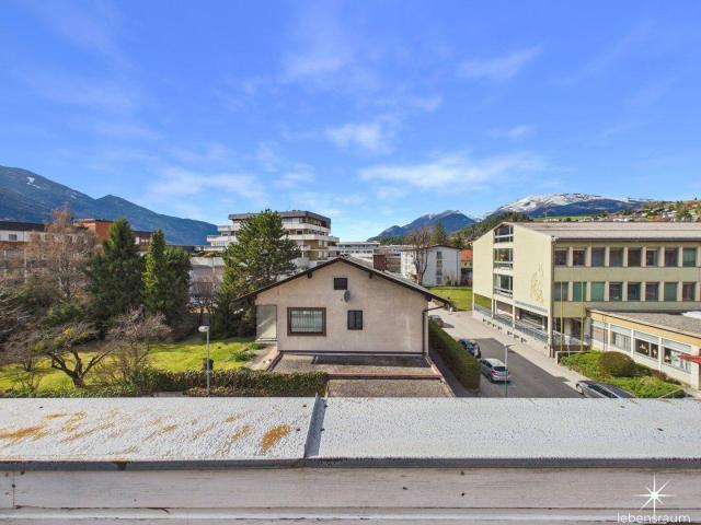 Zentrale Dachgeschoßwohnung mit großzügiger Terrasse. Stellplatz. Spittal an der Drau