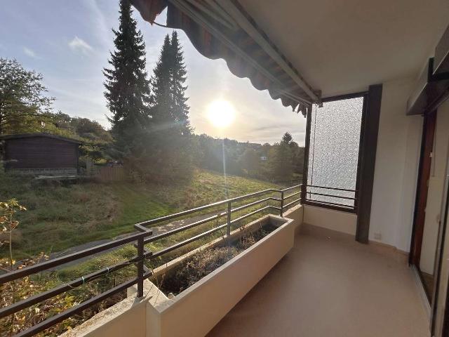 Zentrale Eigentumswohnung mit 55 m², 2 Zimmern & Balkon