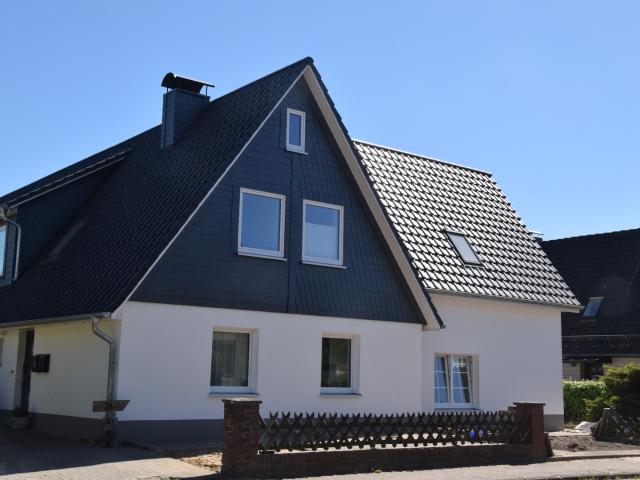Zentrale Erdgeschosswohnung mit EBK, Kamin und Terasse in Gifhorn