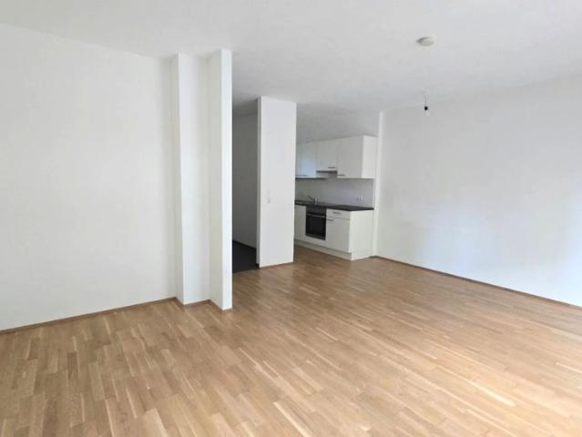 Zentrale, geförderte SINGLE WOHNUNG mit Balkon Lazarettgürtel 100a Top 21