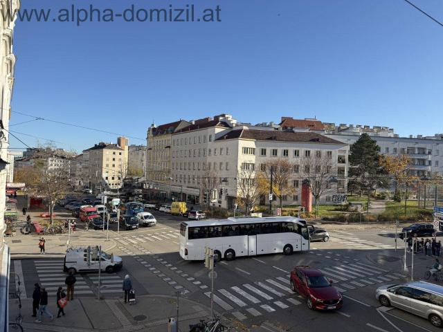 Zentrale, helle Singlewohnung BJ 2002