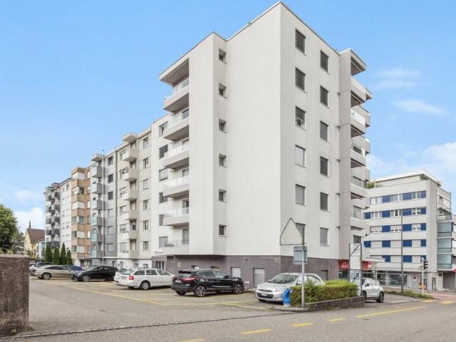Familienwohnung sucht neue Bewohner 1 Nettomietzins geschenkt