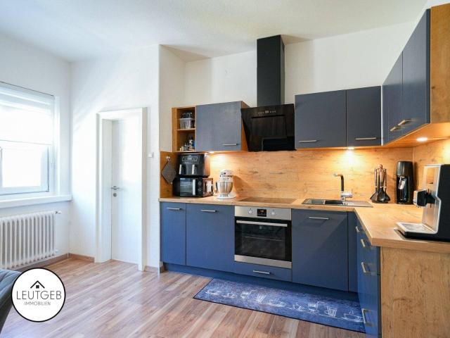 Zentrale Lage und modern ausgestattet – 4 Zimmerwohnung mit Balkon zum Wohlfühlen