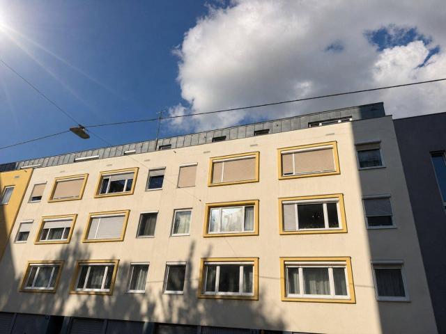 ZENTRALE LINZER LAGE: Ideal geschnittene 2 Zimmer Wohnung mit großem Keller Garage optional