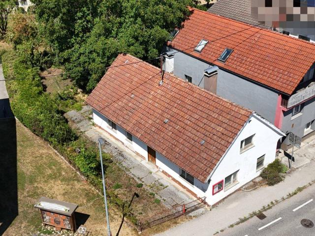Zentrale Liegenschaft mit 3 Wohneinheiten & Entwicklungspotenzial