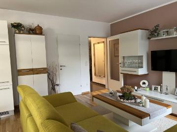 Zentrale Mietwohnung mit Garten. !